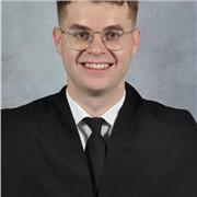 Profesor de primaria con mucha paciencia y tranquilidad apto para transmitir conocimiento a todo tipo de edades y niveles.